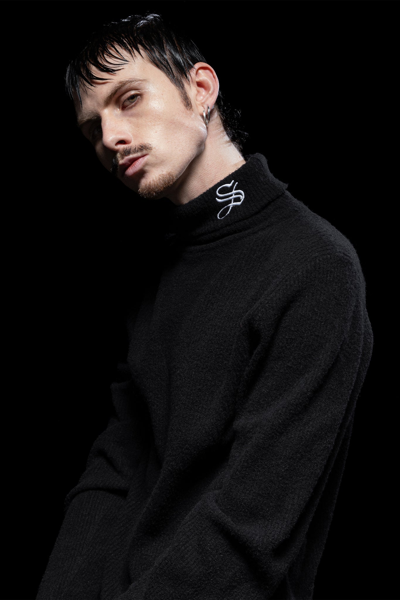 1313 TURTLENECK BLACK