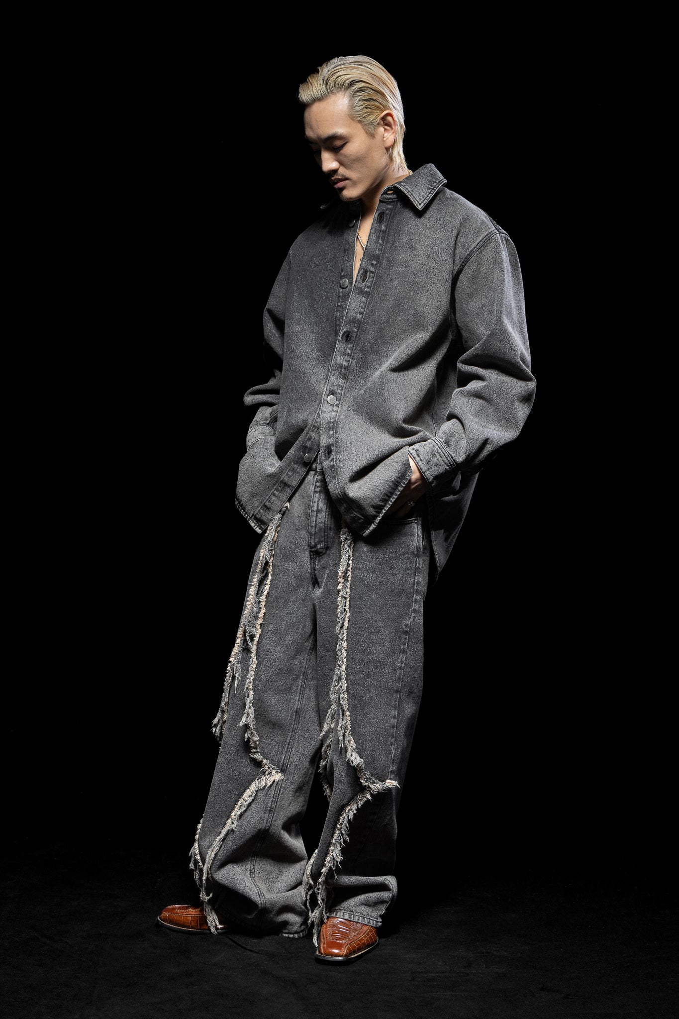 DIAMANTE DENIM PANTS GREY