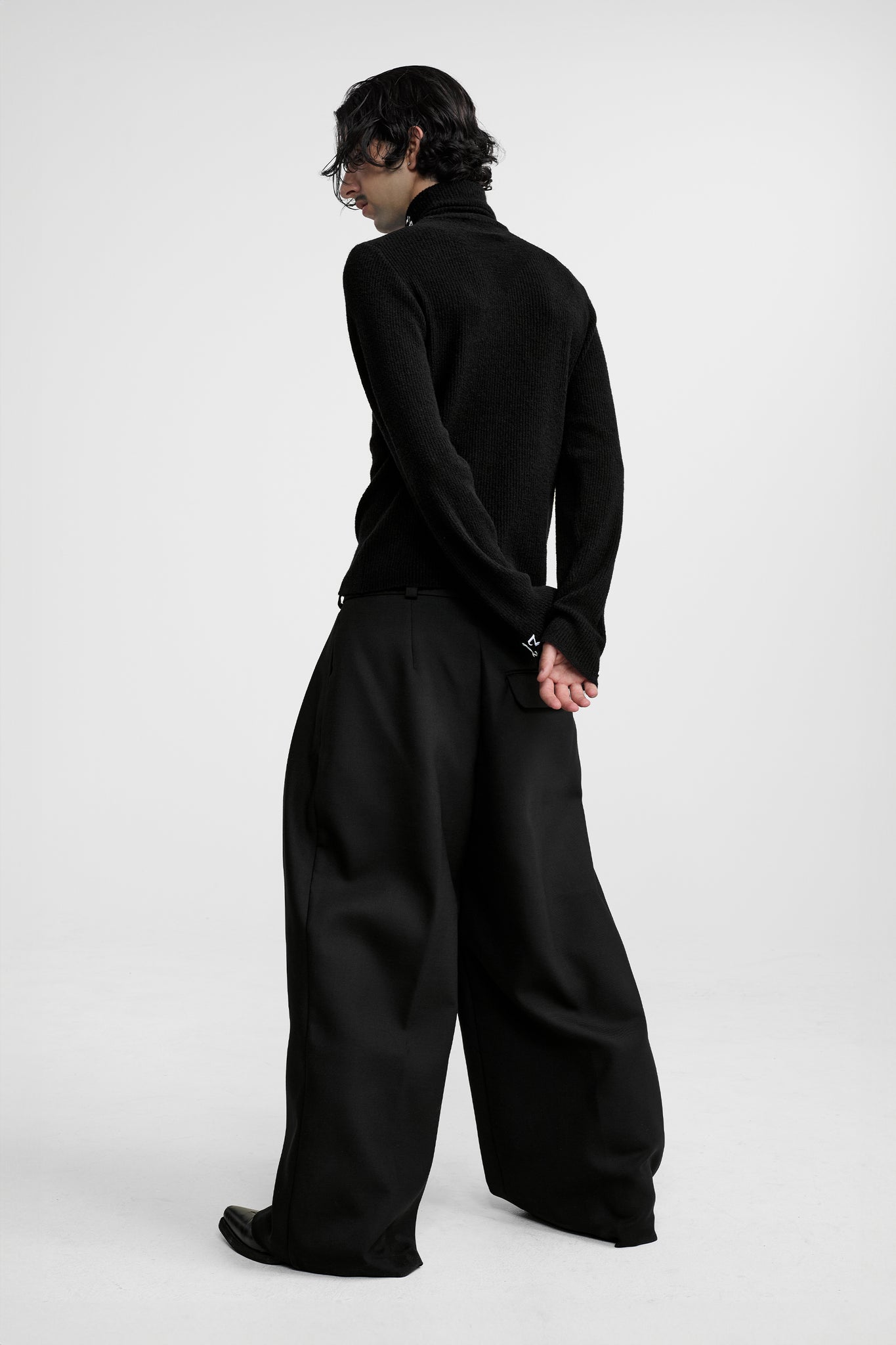 1313 TURTLENECK BLACK