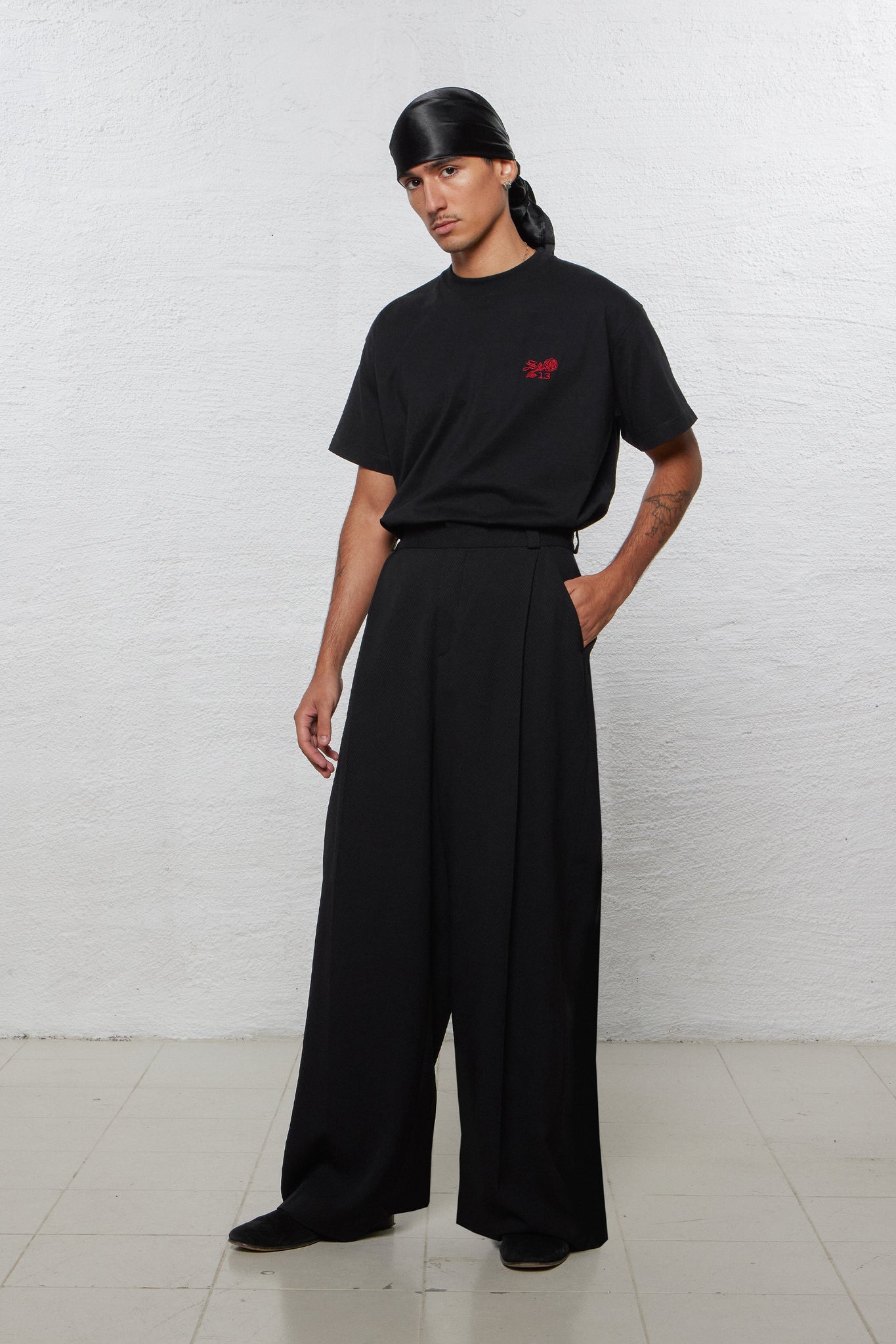 S13 ROSE TEE BLACK