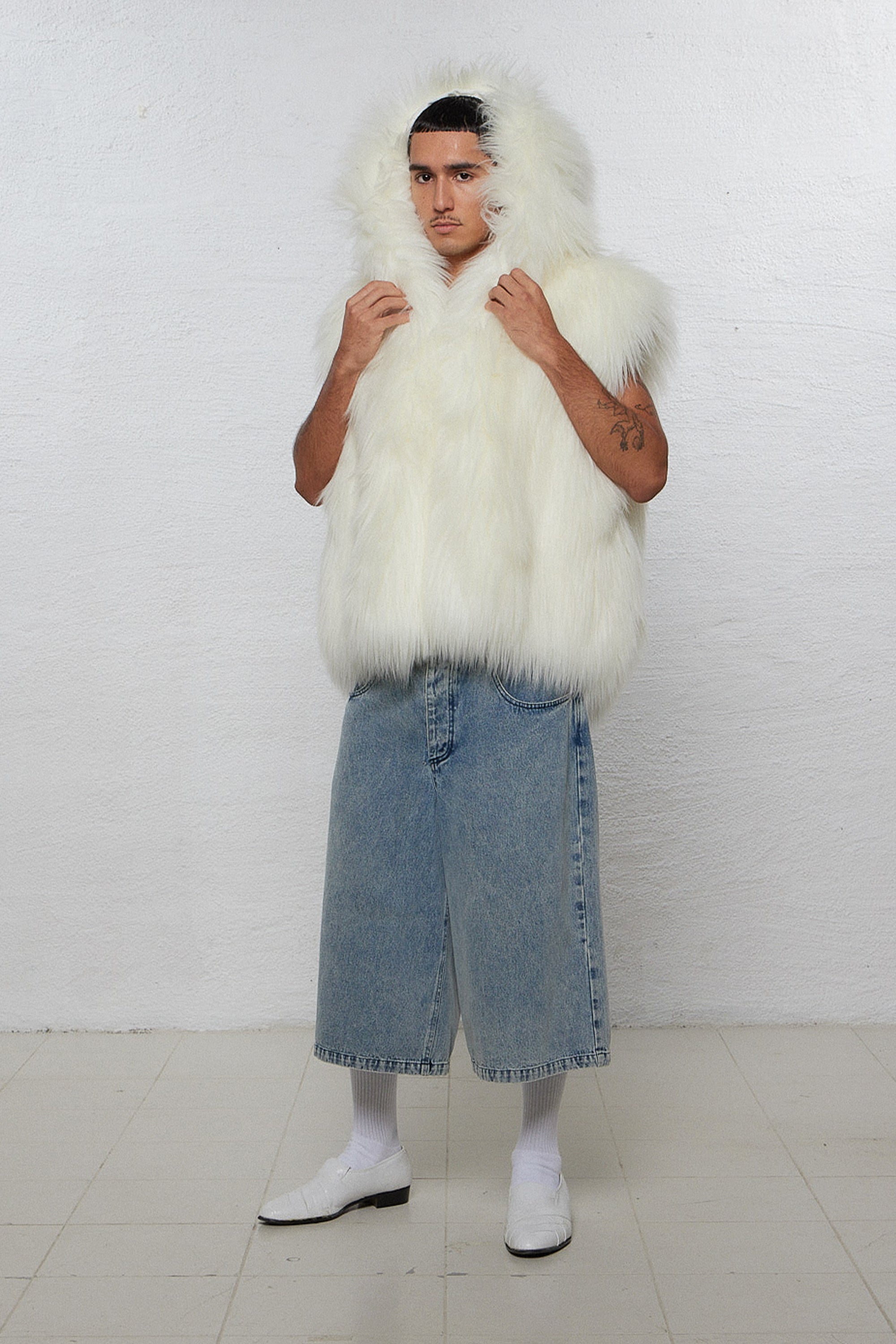 HOODED FUR VEST WHITE (Made to Order) – 1313 Selah